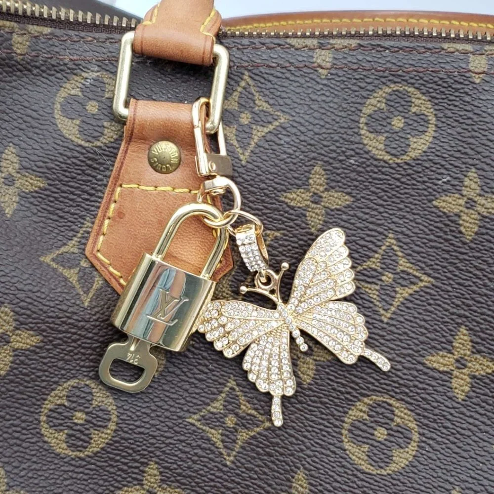 LV Authentic Gold Lock & Key 🔑 Luxury Bag Charm w/ Unbranded Butterfly Keychain